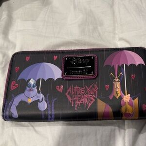 Loungefly Disney Villains Key & Card Holder - Black and Purple